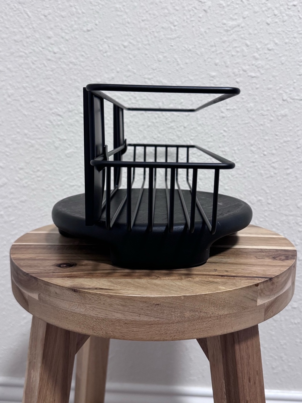 Like New Command Matte Black Bath Caddy Shower Shelf Rust Resistant Organization - Picture 12 of 15